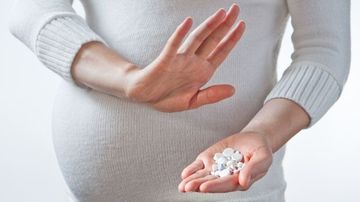 Doctorii avertizeaza femeile: nu luati antidepresive in timpul sarcinii!