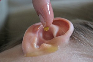 Durere la ureche îndepărtarea edemului cu dureri articulare