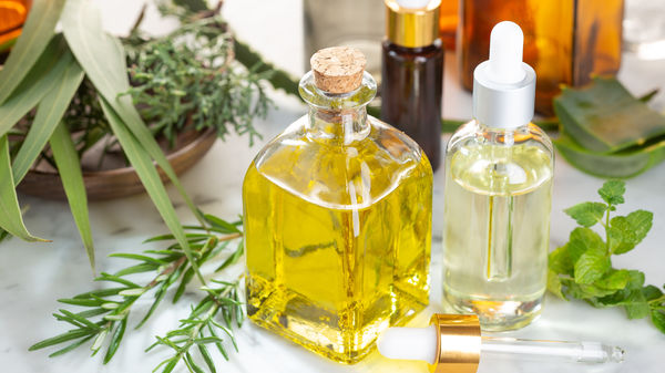 arome de uleiuri aromatice anti-imbatranire